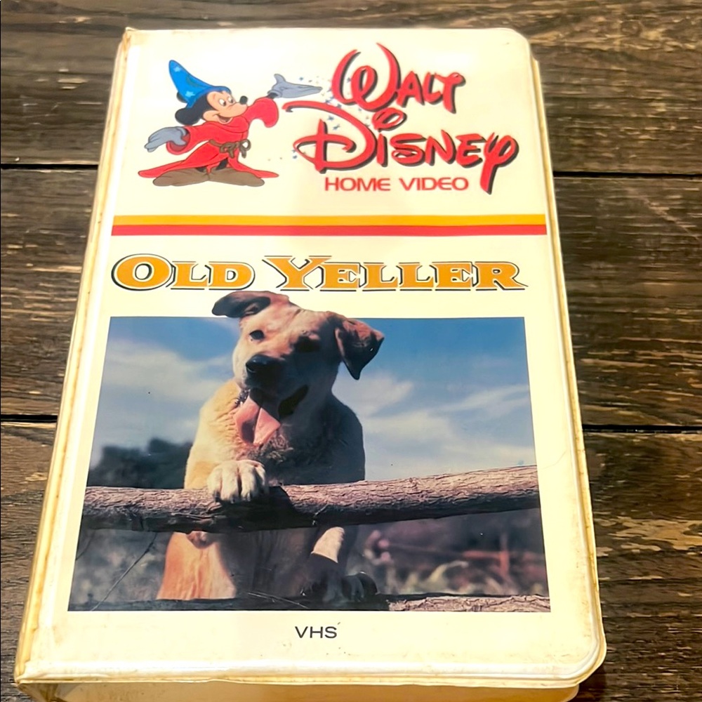 Walt Disney Old Yeller VHS- vintage !! Rare !